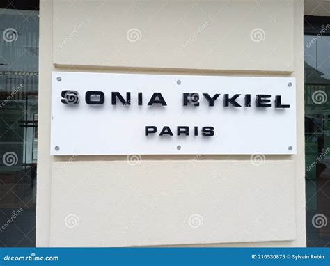 Sonia Rykiel Paris Logo Text And Brand Sign Fashion Store Queen Of