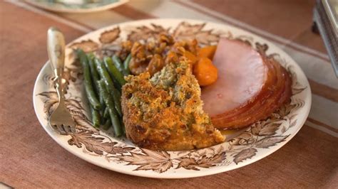 The look of admiration on your visitors' faces will certainly be well worth the effort. Side Dishes Southern Christmas Dinner Menu Ideas - 140 ...