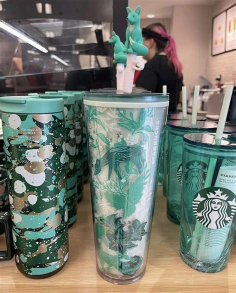 Starbucks Holiday Cup 2022