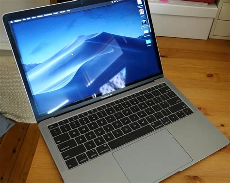 pictures of macbook air refurbished apple macbook air a1465 11 6 core i5 1 4ghz