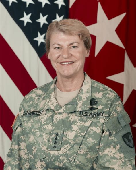 Gen Ann E Dunwoody Who Became The First Female Four Star General In
