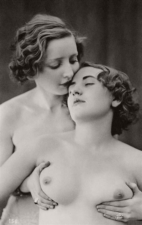 Classic Vintage Lesbian Erotica Nudes 1930s MONOVISIONS Black