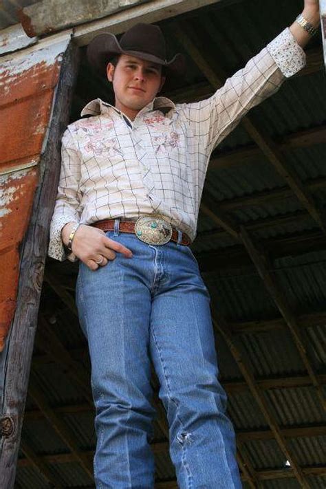 Working Cowboy Sings ‘real Country At Rodeo