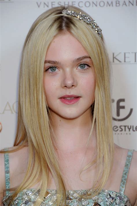 The Beauty Evolution Of Elle Fanning From Baby Sis To Bombshell Elle