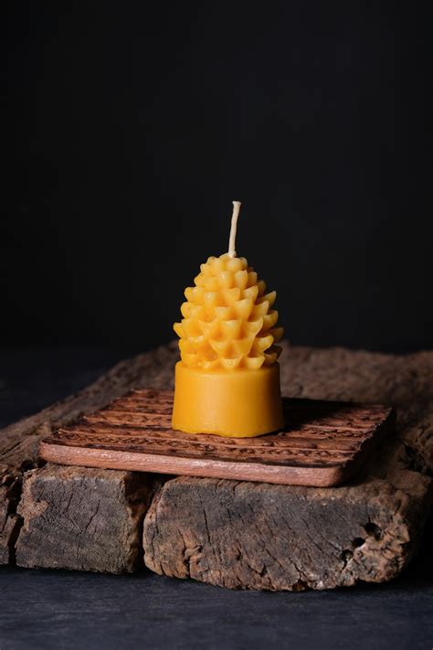 Pine Cone Shaped Candle With Ceramic Plate Comes With Two Pieces