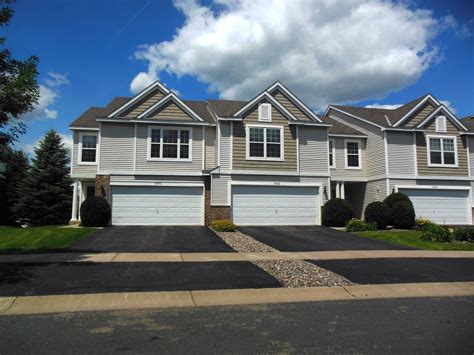 Townhomes for Sale in Woodland Creek Estates Maple Grov