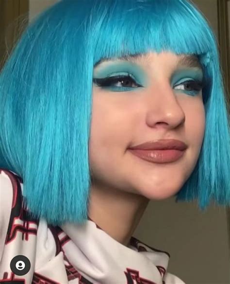 Liza Original Pic💙 Blue Hair Blue Haired Girl Girl Hairstyles