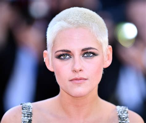 Celebrities Who Shaved Their Heads Looked Badass Vrogue Co