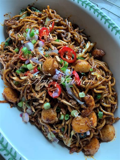 Meaning fried noodles), also known as bakmi goreng, is an indonesian style of often spicy fried noodle dish. Mee Goreng Basah Azie Kitchen Yang Sangat Sedap - Azie Kitchen