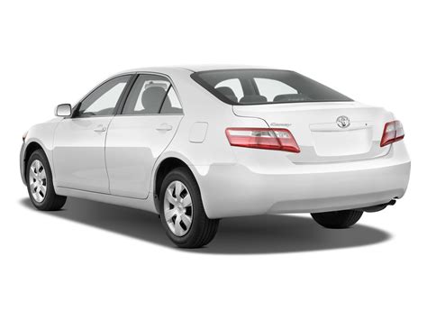 If the unique tuning of the camry se met its maker in toyota's current financial predicament, would anyone notice? 2009 Toyota Camry Reviews - Research Camry Prices & Specs - MotorTrend