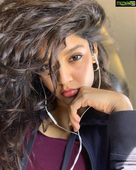 Actress Ritika Singh Instagram Photos And Posts June Gethu Cinema