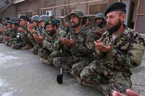 Afghan Soldiers Mourn Taliban Attack Al Arabiya English