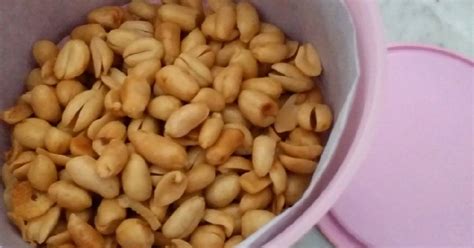 Anda bisa mengganti kacang tanah dengan topping lainnya, misalnya kacang kedelai, kacang hijau, teri kering, atau tempe yang dirajang halus. 689 resep kacang bawang enak dan sederhana - Cookpad