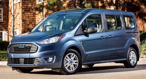 Ford Rolls Out Updated Transit Connect Wagon In Chicago Carscoops