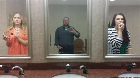 Trans Man Behind WeJustNeedtoPee Isn T Selfie Centered