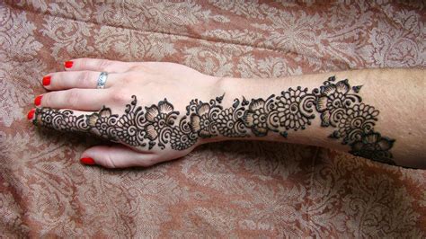 They also include knuckle rings which add to your hand's beauty. Best Mehndi Designs For Different Occasions: Piya ki pyari ...