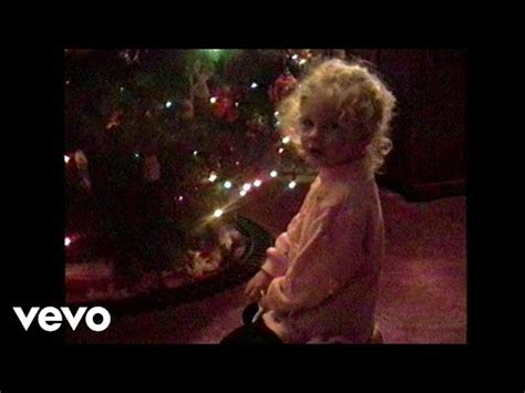 Christmas Tree Farm Old Timey Version Av Taylor Swift Listplaceringar Lyssna Se Musikvideo