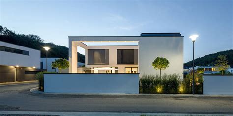 I'm a plant biologist who loves food and wants to make sure we always have enough! Haus J - oxen architekten