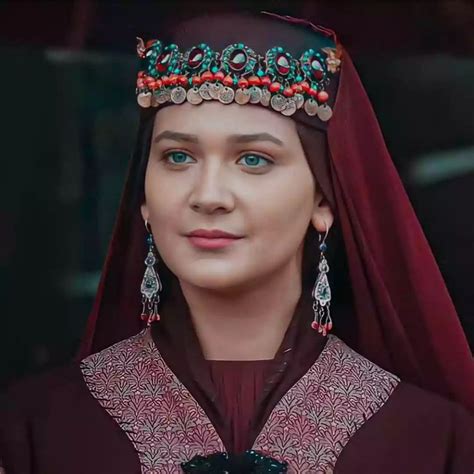 gulsim ali gyulsim ali aslahan hatun aslihan hatun in 2021 persian women turkish women