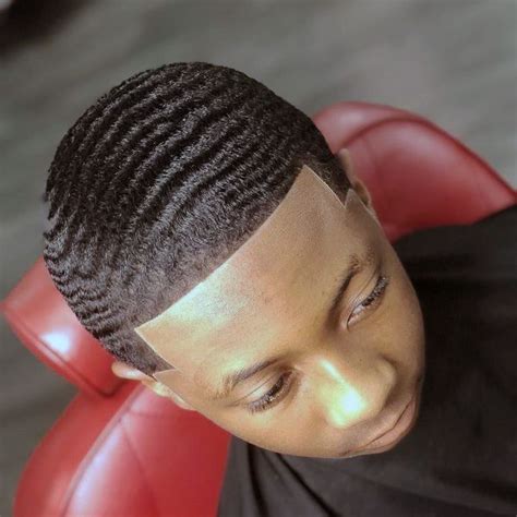 Another picture of short hairstyles 360 view: Blustering 360 Waves Haircuts for African American Men ...