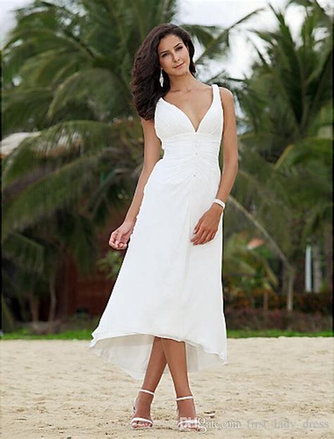 Pulling off a wedding on the beach isn't without its unique challenges, but luckily we're a wedding on the beach, whether held at an exotic destination or your summer getaway home, can be a great. Tips on Choosing Beach Wedding Dresses for Destination ...