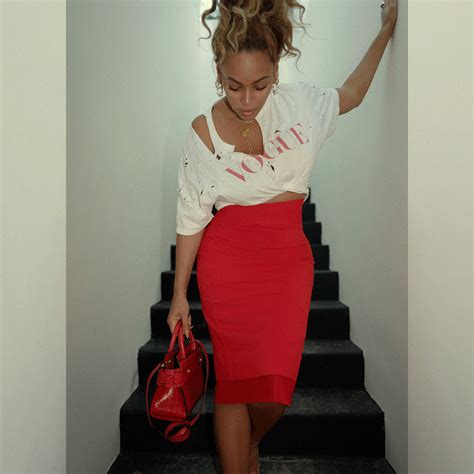 beyonce shows off her killers curves in stunning new photos jaynews