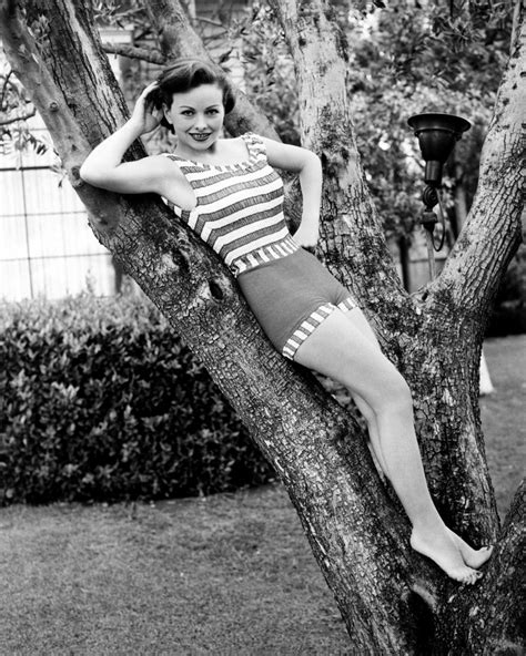 Pin By Tim Herrick On Jeanne Crain Jeanne Crain Vintage Swimsuit Hooray For Hollywood