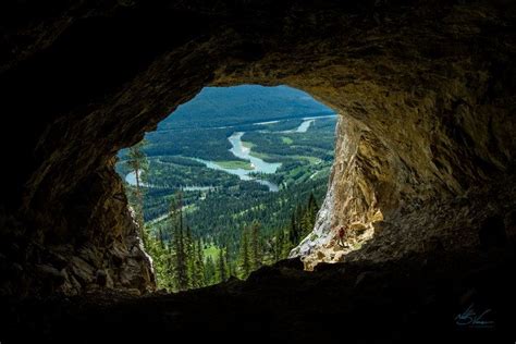 Hole In The Wall Cave Mt Cory Banff Canada 2018 — Nicholaus