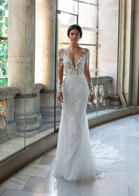 PICKFORD Wedding Dress from Pronovias - hitched.co.uk