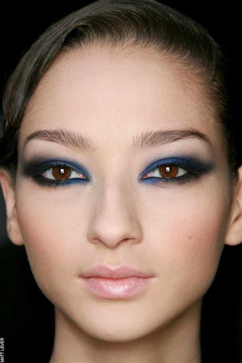 Love The Blue Eyeshadow With The Brown Eyes Runway Makeup Beauty