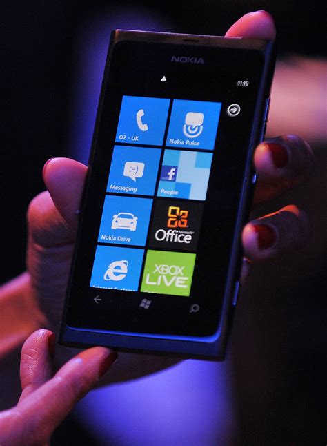 Microsoft Nokia Lumia Is First Windows Phone Mobility Software