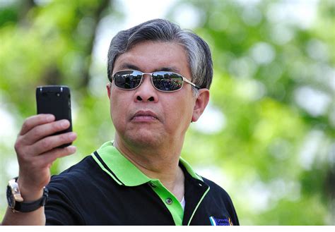 Zahid hamidi, bagan datuk, perak, malaysia. Zahid Hamidi Akan Senasib Dengan Shahrizat? | Laksamana ...