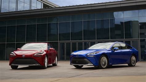 Toyota Mirai Fuel Cell Electric Vehicle Coming In 2021 Ev Central