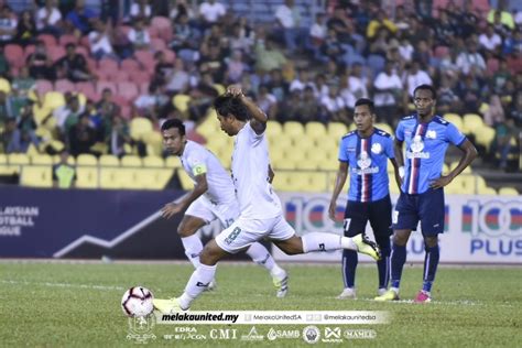 Membabitkan 16 pasukan dibahagikan kepada empat kumpulan. Piala Malaysia 2019: Selangor Dan Melaka United Melangkah ...