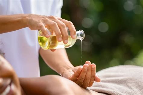 Discover The Benefits Of Massage Oil For The Body With Ht26 Ht26 Paris