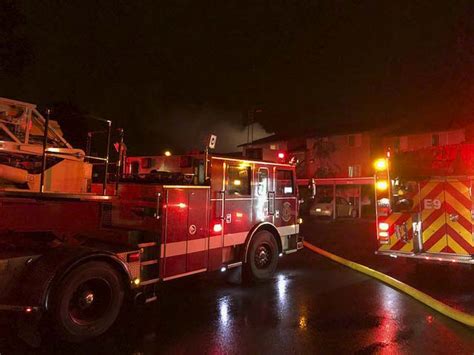 North vancouver apartment fire with balcony rescue подробнее. Vancouver Fire Department responds to two-alarm fire at ...