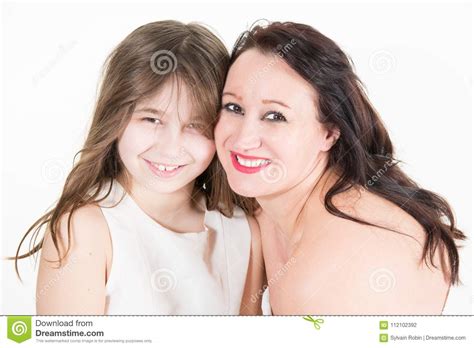 Familia De La Madre Soltera Con Sonrisa Bonita De La Hija Foto De