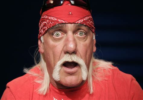 hulk hogan in un video hard con la moglie dell amico foto