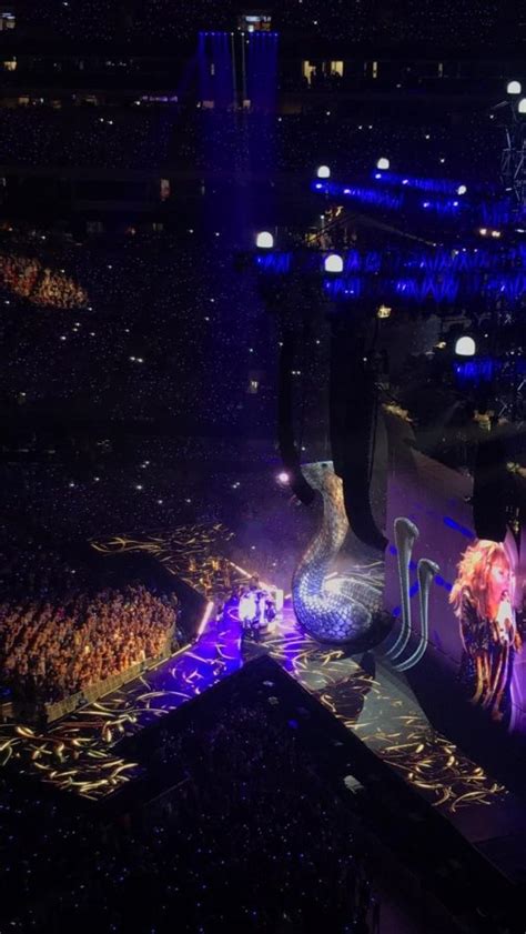 Taylor Swifts “reputation” Stadium Tour An Incredible Spectacle The