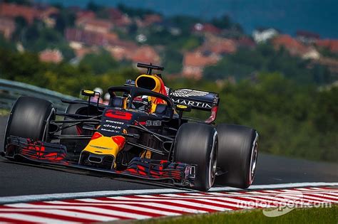 Er is niets mooiers dan live aanwezig zijn op het circuit. Overzicht: Wie komen er dinsdag in actie tijdens F1-test ...