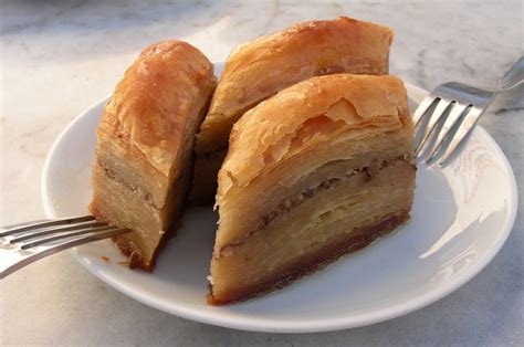 Ev Yapımı Cevizli Baklava Tarifi