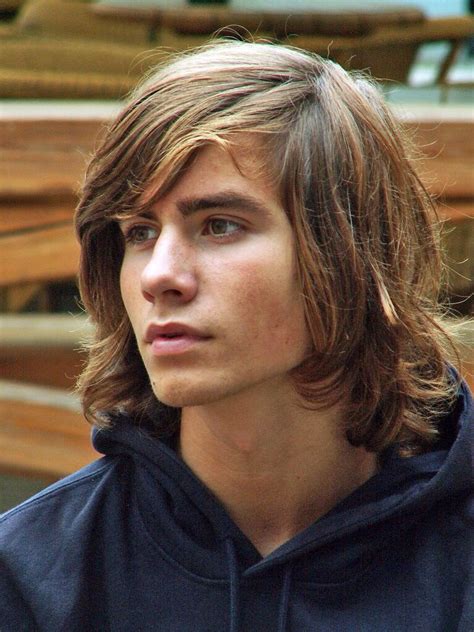 Long top layers are swept to one side and tucked behind the hair just doesn't get any more fun than this! Dylan - age 17; works with Shailene in the coffee shop ...
