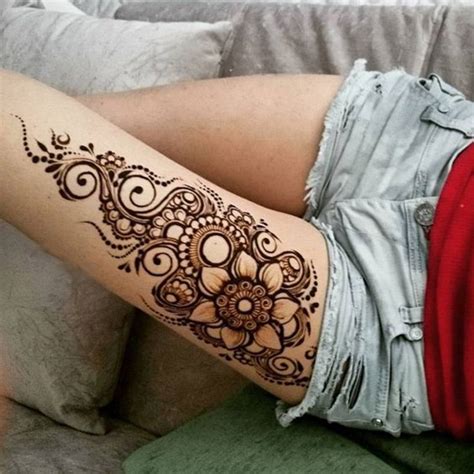 13 Amazing Thigh Henna Mehndi Tattoo Art Designs