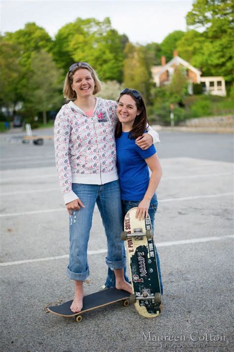 24 Engagement Photo Ideas For Couples Who Know How To Have Fun Huffpost Life