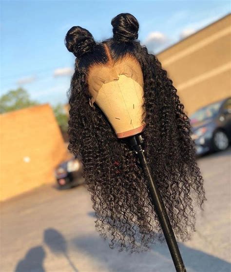 Pin By Shelise Bryan 🦄 On Bundles Wig Hairstyles Hair Styles Curly