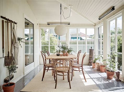 35 Inspiring Sunroom Furniture Ideas That You Must Have Magzhouse