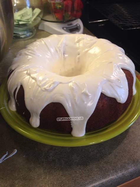 In medium bowl, beat powdered sugar and lemon juice, a little at a time, using whisk until thick glaze. Lemon Bundt Cake With Lemon Cream Cheese Frosting