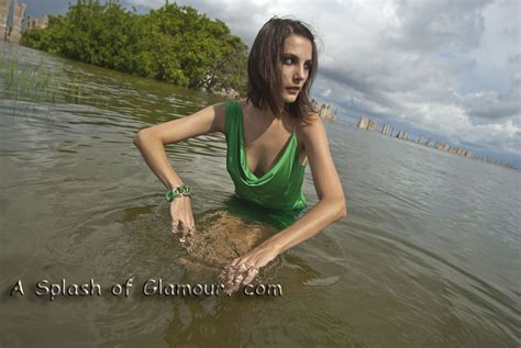 Roarie Goes For A Dip Wearing A Sexy Green Cocktail Dress SOG639