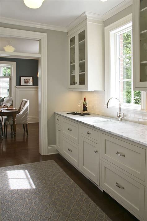 Transform Your Kitchen With Benjamin Moore Classic Gray Cabinets