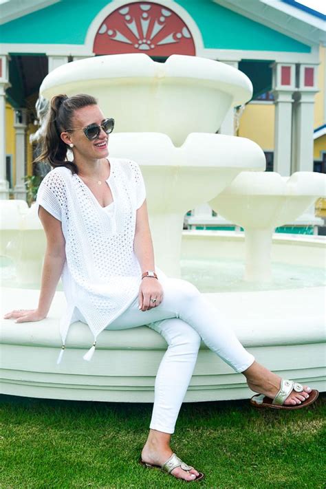 All White Resort Wear With Lilly Pulitzer Covering The Bases Bloglovin